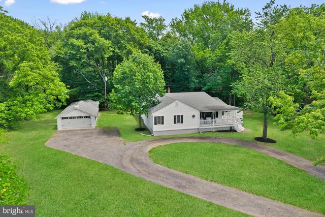 23 BLOOMER DR, Burlington, NJ 08016
