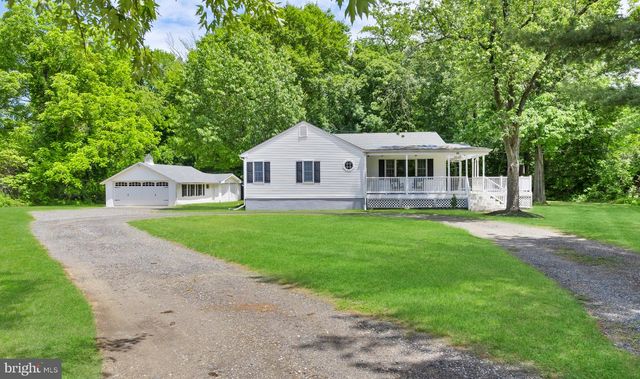 23 BLOOMER DR, Burlington, NJ 08016