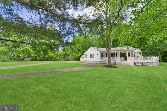 23 BLOOMER DR, Burlington, NJ 08016