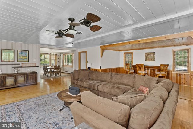 23 BLOOMER DR, Burlington, NJ 08016