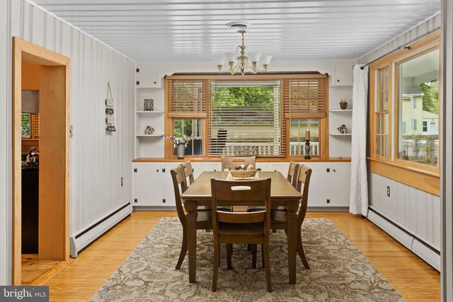 23 BLOOMER DR, Burlington, NJ 08016