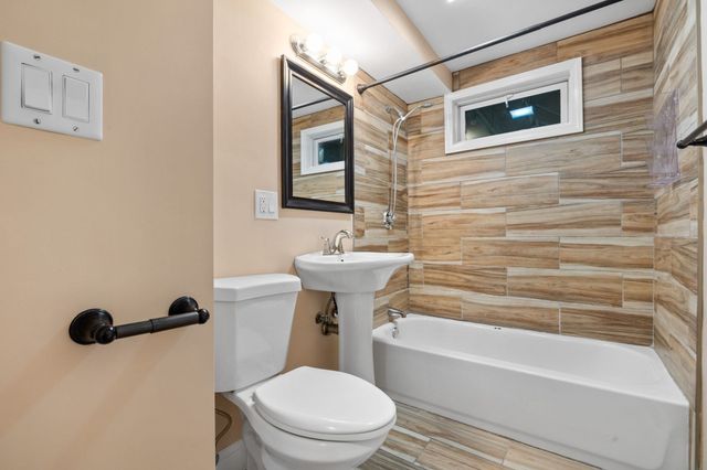 316 Vane 1, Revere, MA 02151
