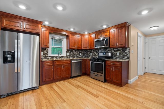 316 Vane 1, Revere, MA 02151