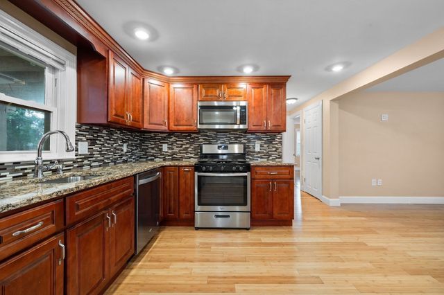 316 Vane 1, Revere, MA 02151