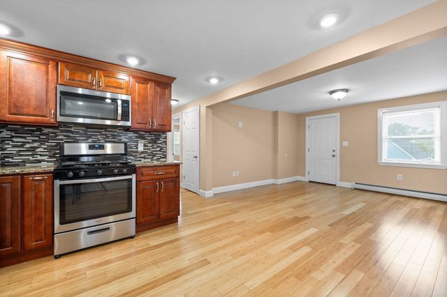 316 Vane 1, Revere, MA 02151