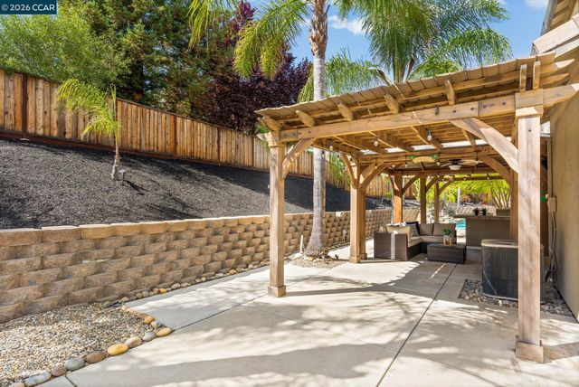 5418 Navajo Ct, Antioch, CA 94531