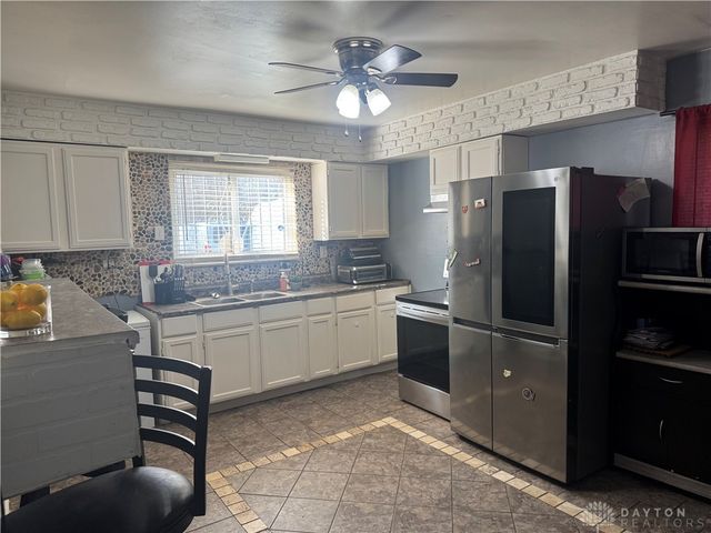 5510 W Riverview Avenue, Dayton, OH 45406