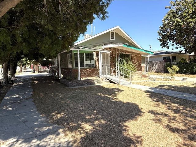 901 S C, Madera, CA 93638