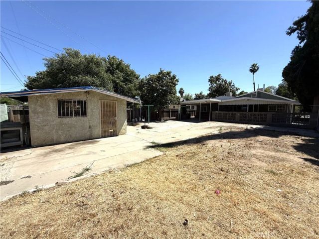 901 S C, Madera, CA 93638