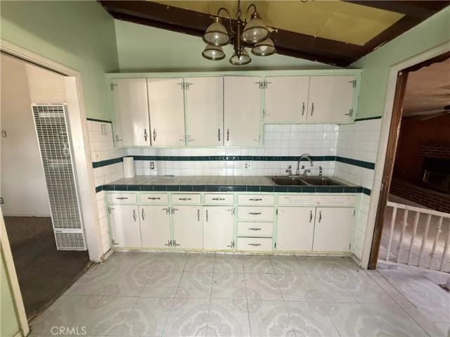 901 S C, Madera, CA 93638