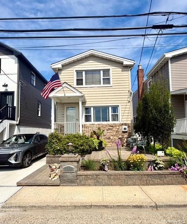 159 Sportsman Avenue, Freeport, NY 11520 — exterior