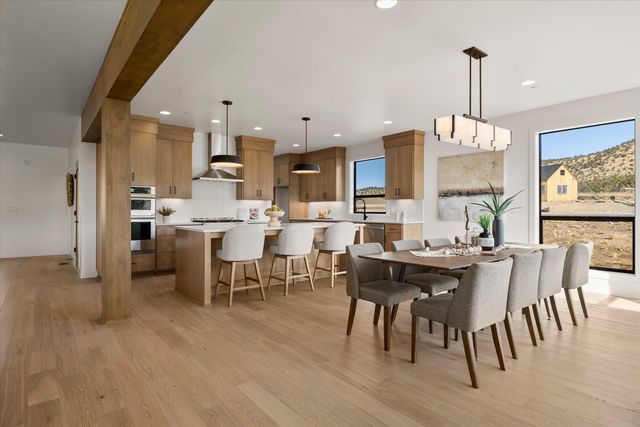 13210 SW Seven Peaks Loop, Powell Butte, OR 97753