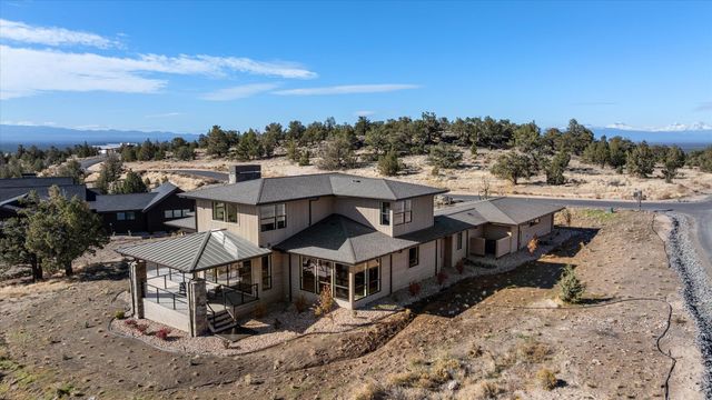 13210 SW Seven Peaks Loop, Powell Butte, OR 97753