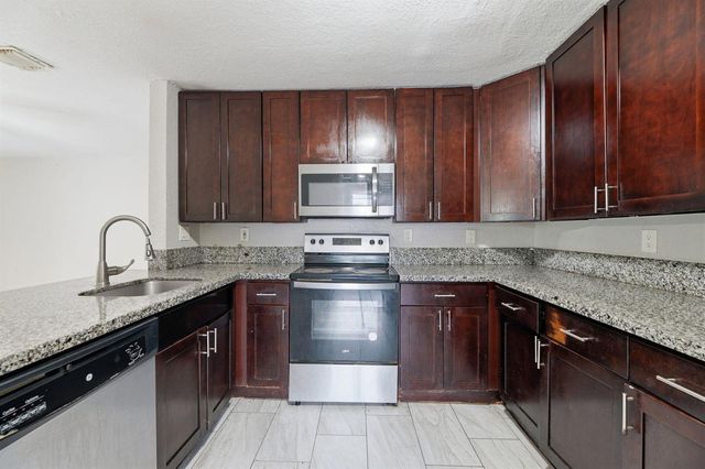 1640 NE 32ND Place, Pompano Beach, FL 33064