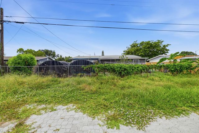1640 NE 32ND Place, Pompano Beach, FL 33064