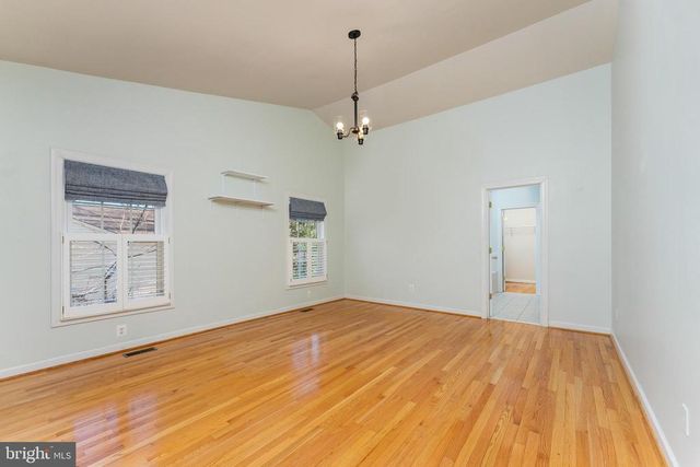 100 CRYSTAL CT, Locust Grove, VA 22508