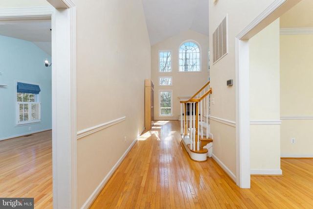 100 CRYSTAL CT, Locust Grove, VA 22508