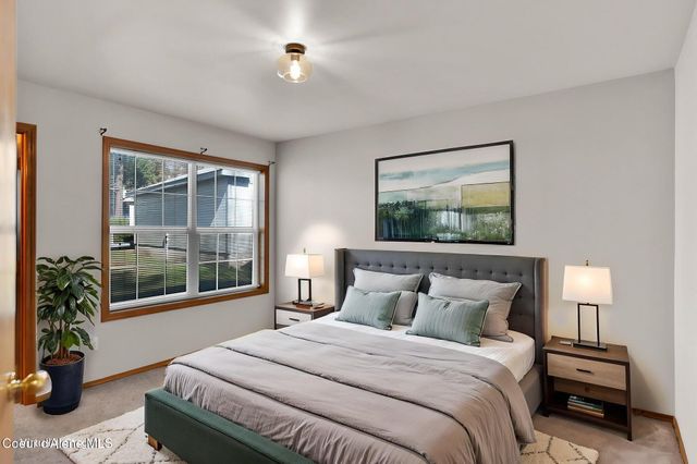 8233 N Ridgewood DR, APT 4, Hayden, ID 83835