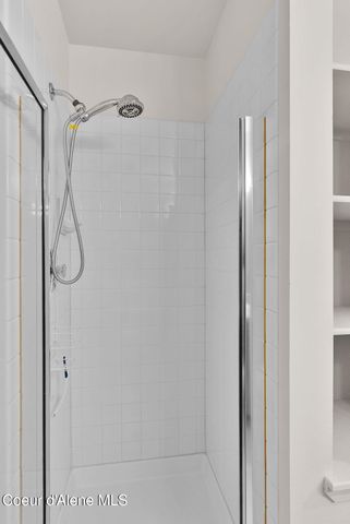 8233 N Ridgewood DR, APT 4, Hayden, ID 83835