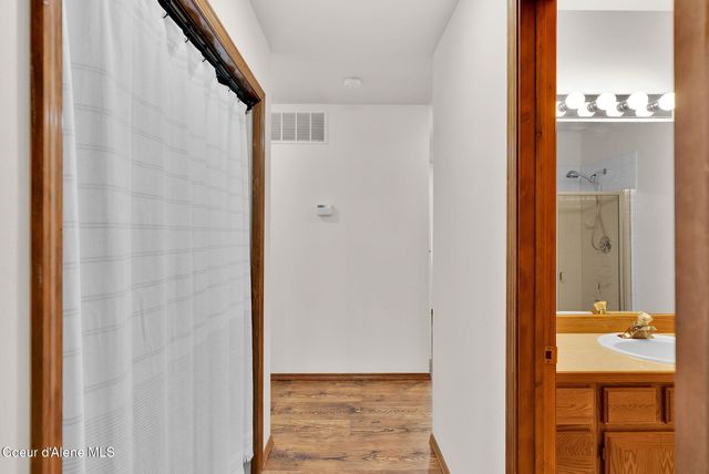 8233 N Ridgewood DR, APT 4, Hayden, ID 83835