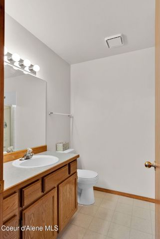 8233 N Ridgewood DR, APT 4, Hayden, ID 83835