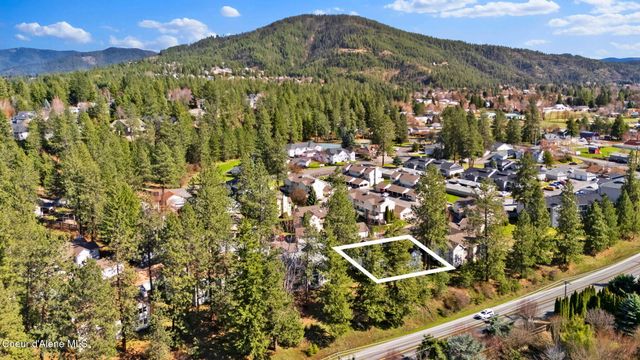 8233 N Ridgewood DR, APT 4, Hayden, ID 83835