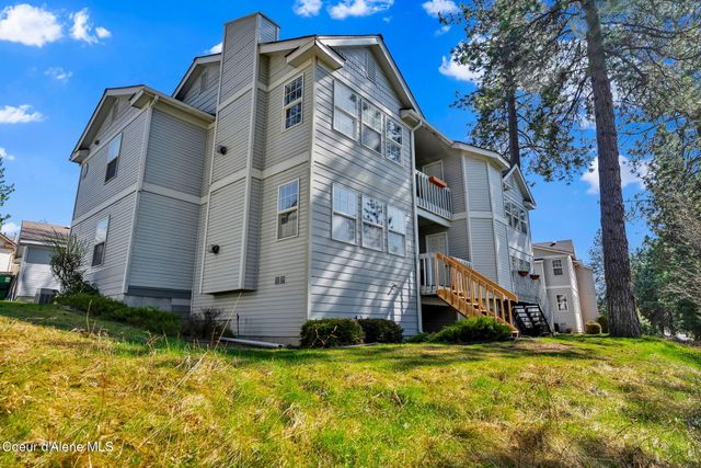 8233 N Ridgewood DR, APT 4, Hayden, ID 83835