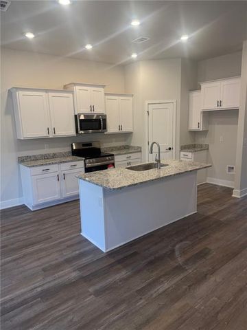 9505 Stone W Road, Semmes, AL 36575