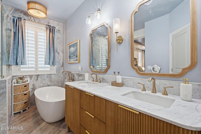 2709 E TAMARISK Street, Gilbert, AZ 85296