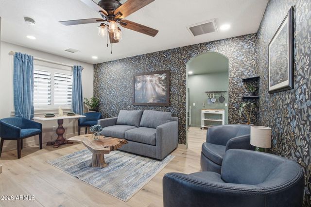 2709 E TAMARISK Street, Gilbert, AZ 85296