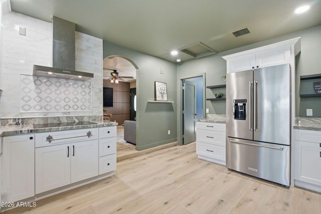 2709 E TAMARISK Street, Gilbert, AZ 85296