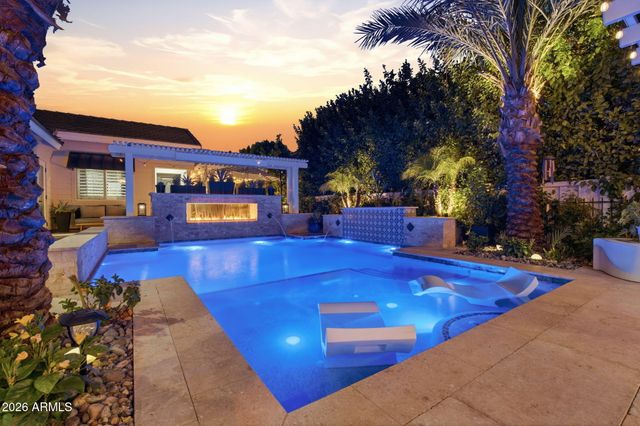 2709 E TAMARISK Street, Gilbert, AZ 85296