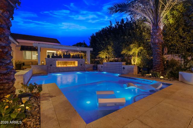 2709 E TAMARISK Street, Gilbert, AZ 85296