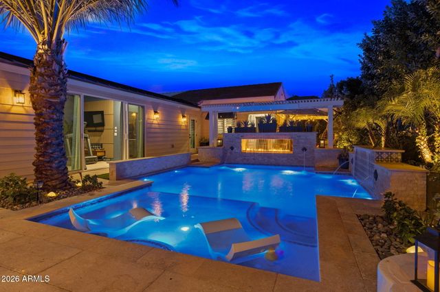 2709 E TAMARISK Street, Gilbert, AZ 85296
