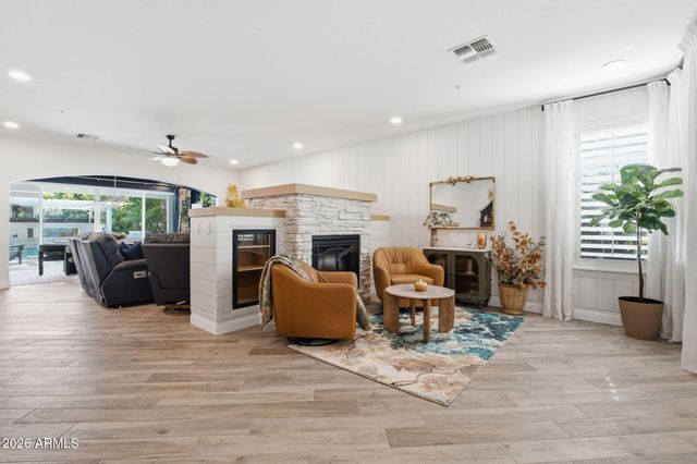 2709 E TAMARISK Street, Gilbert, AZ 85296