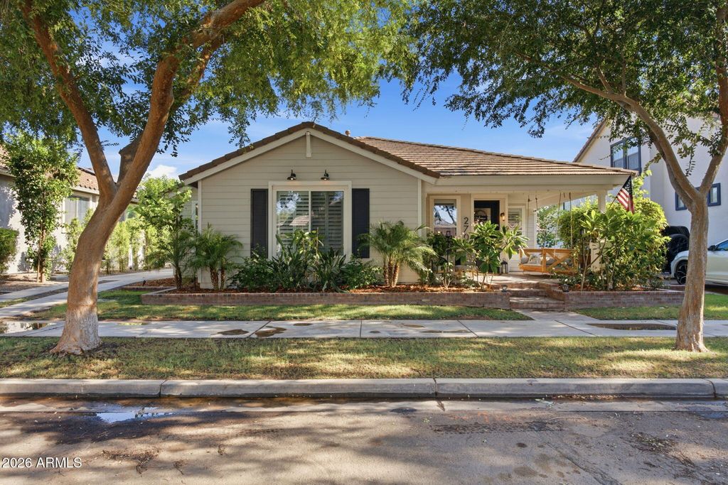 2709 E TAMARISK Street, Gilbert, AZ 85296