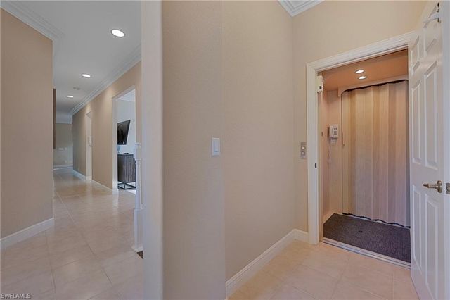 642 Vintage Reserve CIR # 3D, Naples, FL 34119