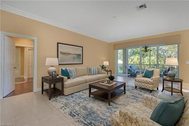 642 Vintage Reserve CIR # 3D, Naples, FL 34119