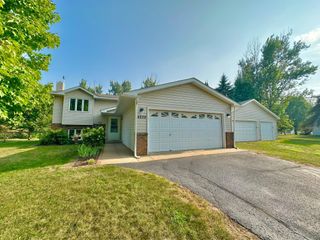 4829 253rd Street, Wyoming, MN 55092