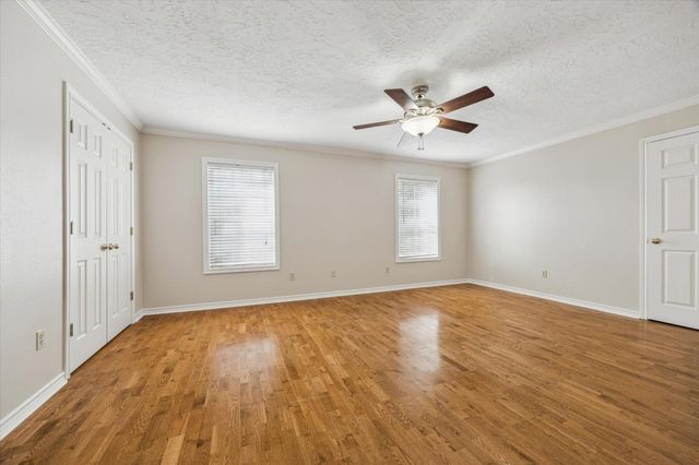 5659 Lymbar Drive, Houston, TX 77096