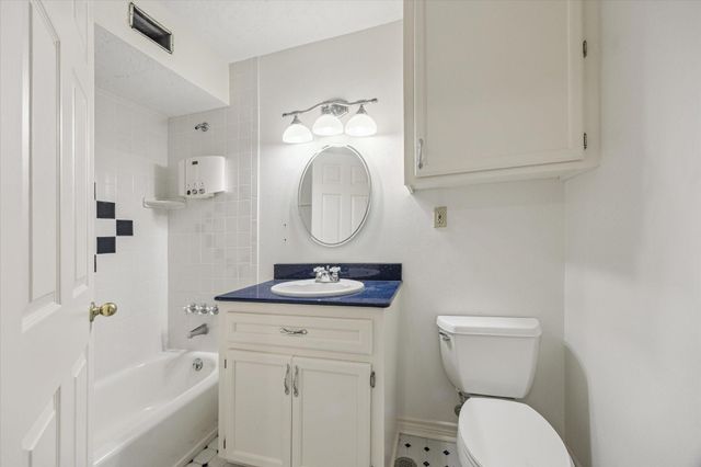 5659 Lymbar Drive, Houston, TX 77096