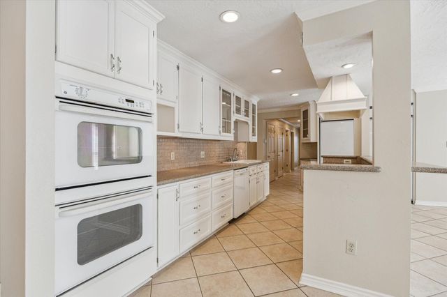 5659 Lymbar Drive, Houston, TX 77096