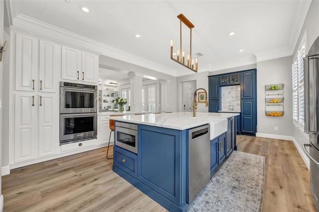 4533 BURKE STREET, Orlando, FL 32814