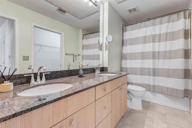 3505 Sage Road 1104, Houston, TX 77056