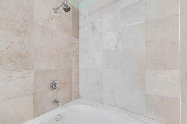 3505 Sage Road 1104, Houston, TX 77056