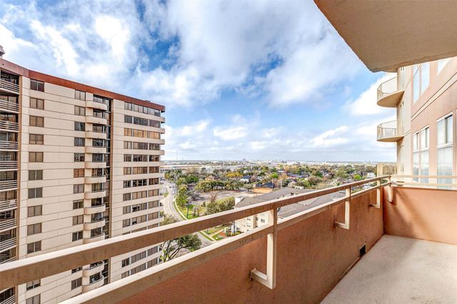 3505 Sage Road 1104, Houston, TX 77056