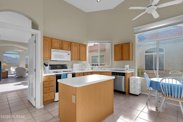 64351 E Wind Ridge Circle, Saddlebrooke, AZ 85739