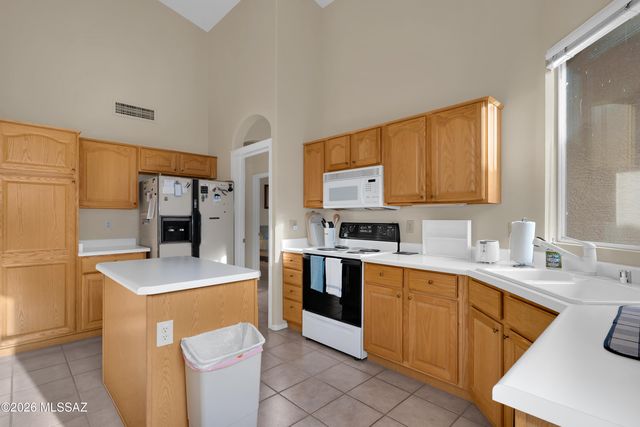 64351 E Wind Ridge Circle, Saddlebrooke, AZ 85739