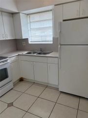 1350 NE 119th St 135002, Miami, FL 33161