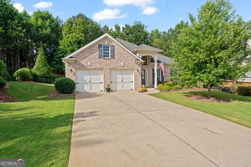5623 Lancashire Lane, Cumming, GA 30041 — exterior